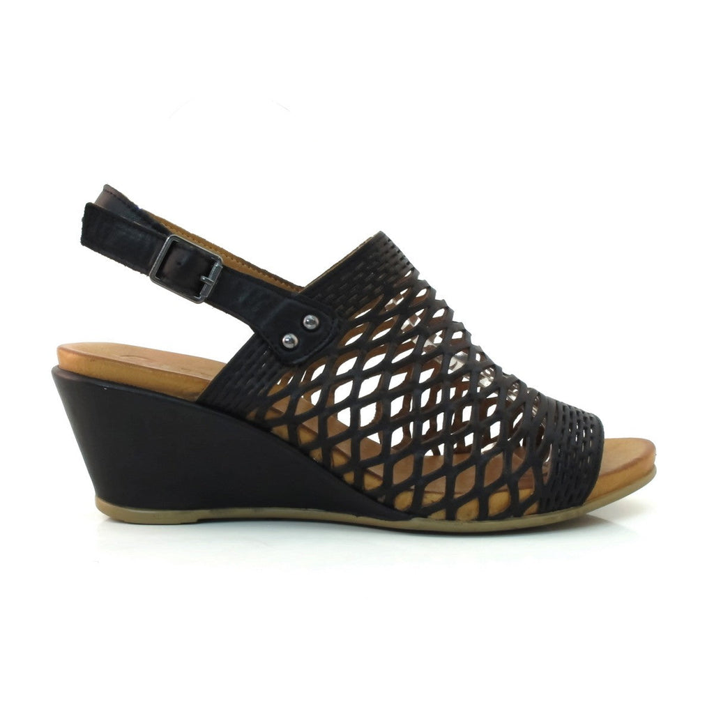 Pesso Shea Black