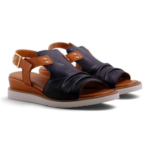 Pesso Holiday Black/Tan