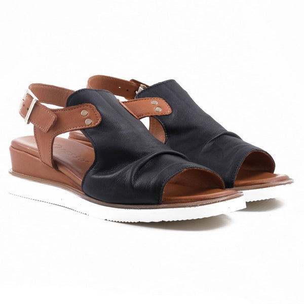 Pesso Holiday Black/Tan