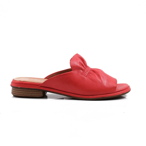 Pesso Mystique Red