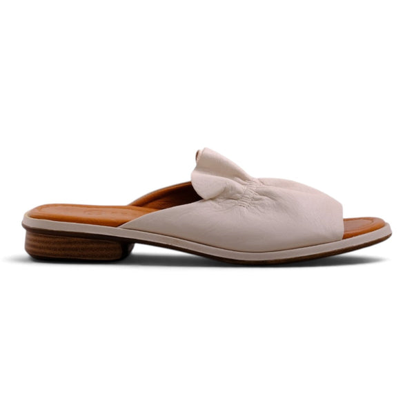 Pesso Mystique Cream
