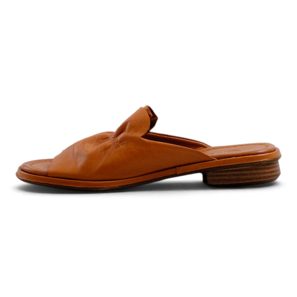 Pesso Mystique Tan